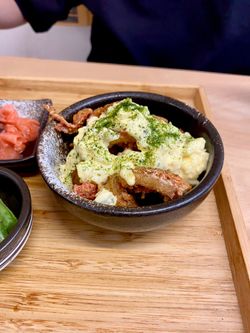 hilokal-notebook-image