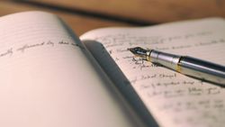 hilokal-notebook-image